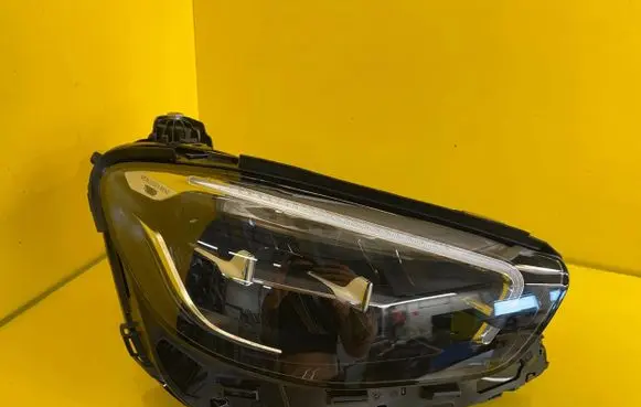 Mercedes-Benz E W213 Headlight/headlamp A2139068010