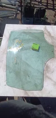 Volkswagen PASSAT B5 Rear door window glass 1212123