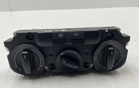 Volkswagen Golf V Climate control unit