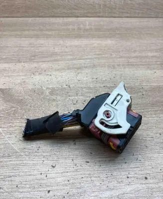 Peugeot RCZ Plug wire 989951101