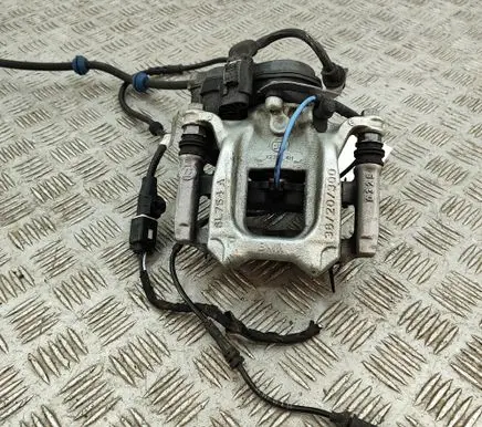 BMW iX1 Rear brake caliper 6891066