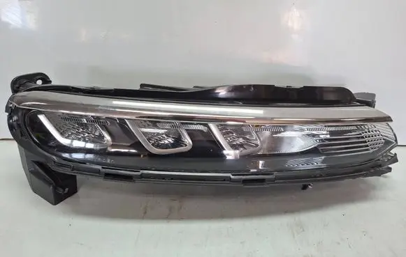 Citroen C3 Aircross LED Daytime headlight S27612660 9843218880