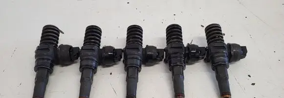 Volkswagen Touareg I Fuel injectors set 0414720220