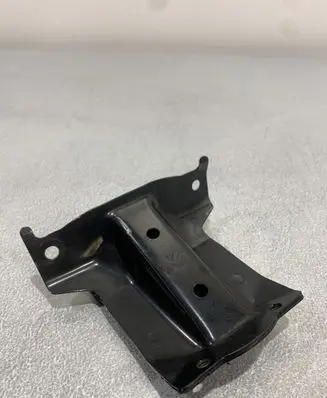 Subaru Forester SK Bottom radiator support slam panel 
