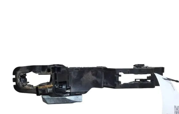 Nissan Leaf I (ZE0) Front door exterior handle/bracket