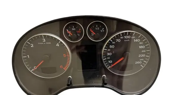 Audi A3 S3 8P Speedometer (instrument cluster) 8P0920930Q
