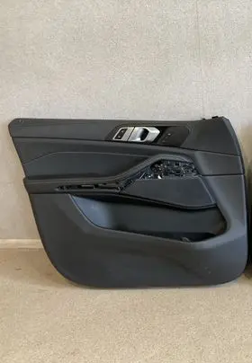 BMW X5 G05 Front door card panel trim 