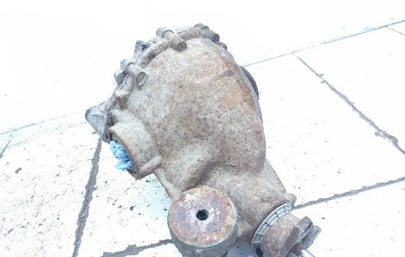 Jaguar XF X250 Rear differential 6W934A213BB