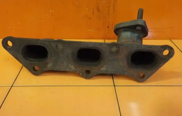 Mitsubishi Pajero Exhaust manifold 1MB85