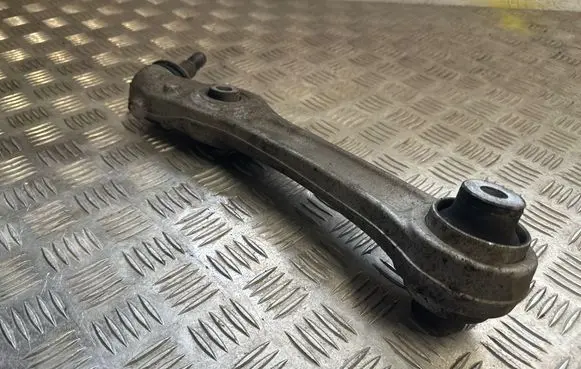 Front lower control arm/wishbone
