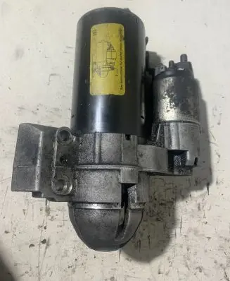 BMW 5 F10 F11 Starter motor 7801203