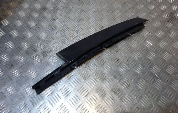 Audi A8 S8 D4 4H Front door glass trim molding 4H0839901L