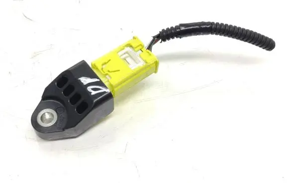 Toyota Auris E180 Airbag deployment crash/impact sensor 8983102140