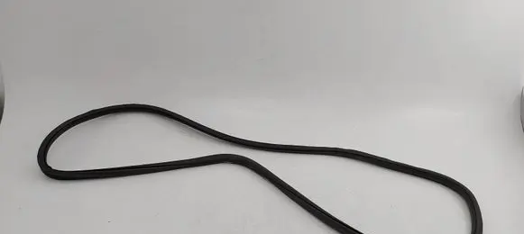 Volkswagen Touareg II Rear door rubber seal (on body) 7P0839911A 7P0867367F