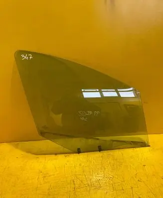 Peugeot 308 Front door window glass four-door E243R000929