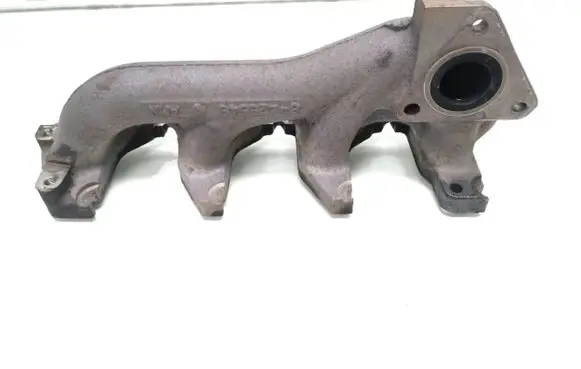 Suzuki Grand Vitara II Exhaust manifold 8426549