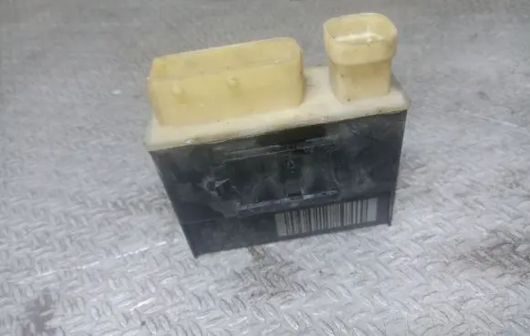 Citroen C2 Coolant fan relay 9652021180