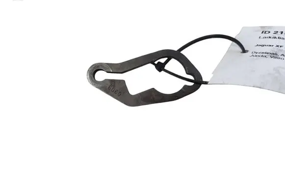 Jaguar XF X250 Fuel Injector clamp holder 6060