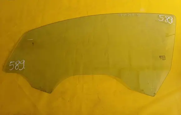 Opel Corsa D Front door window/glass (coupe)
