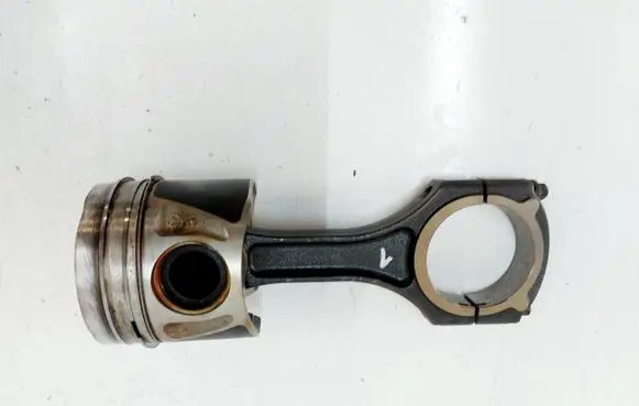 Mercedes-Benz GLC C253 Piston with connecting rod A6510301917