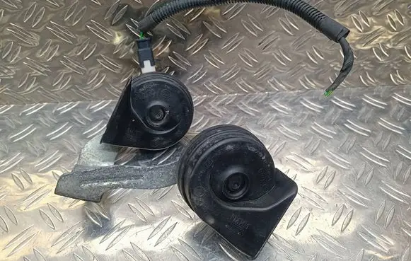 Citroen DS7 Crossback Horn signal 9815870780 4L08012019 1849A08