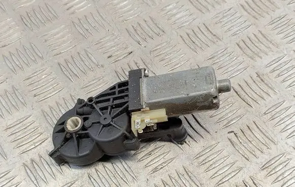 Mercedes-Benz GLK (X204) Seat adjustment motor 823227744