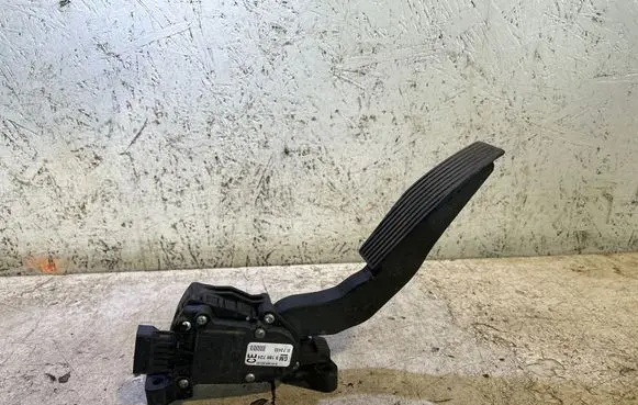 Opel Vectra C Accelerator throttle pedal 6PV00832200 9186724
