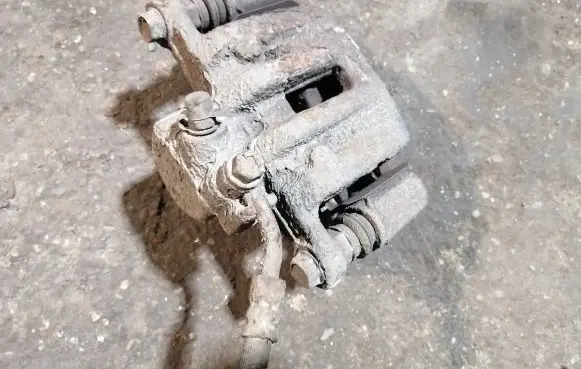 Opel Antara Rear brake caliper