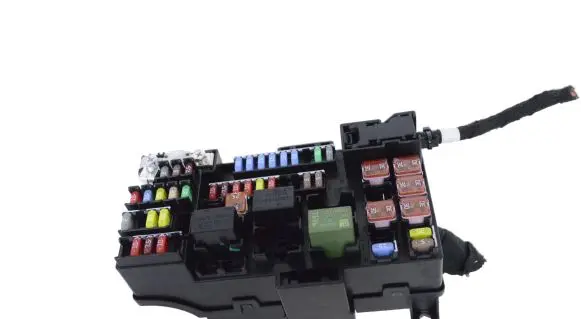 Opel Mokka Fuse box set 160899098 621092611