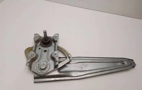 Rear door manual window regulator