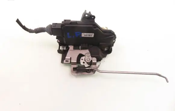 Audi A4 S4 B6 8E 8H Front door lock 4B1837015G