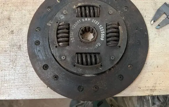 BMW 5 E28 Clutch pressure plate 21211225659