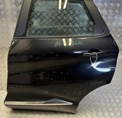 Renault Captur Front door