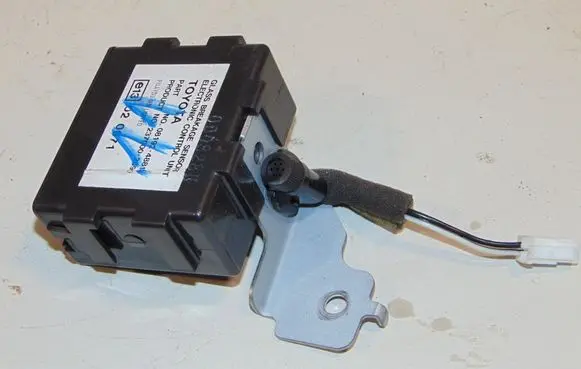 Toyota RAV 4 (XA30) Other control units/modules 081924881 2370002690