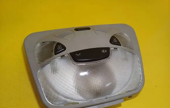 Mercedes-Benz CLK A209 C209 Front seat light A203820