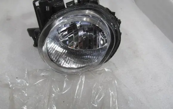 Nissan Juke I F15 Headlight/headlamp 044971