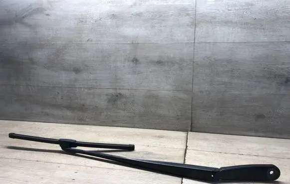 BMW 5 F10 F11 Front wiper blade arm 7182594