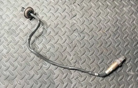 BMW 6 F12 F13 Lambda probe sensor 7526262