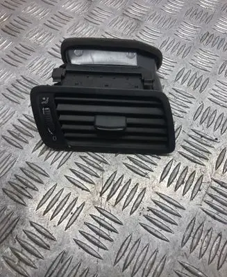 Volkswagen PASSAT B6 Dashboard side air vent grill/cover trim 3C1819702E P0108667 T0024375