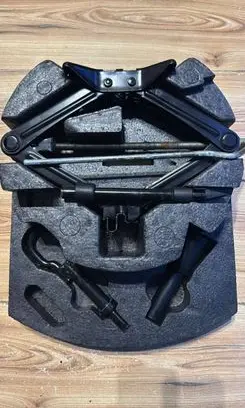 Ford Mondeo MK IV Tool set 7S7117009BB