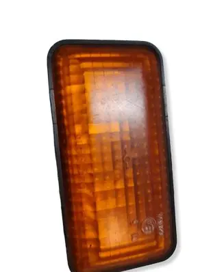 Volkswagen Golf III Front fender indicator light 1H0949117 52614