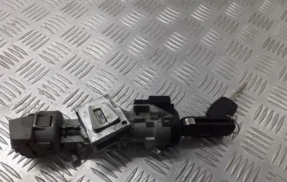 Ford Focus Ignition lock 3M51-3F880