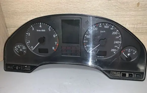 Audi A8 S8 D2 4D Speedometer (instrument cluster) 110008639007 4D0919033F