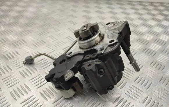 Citroen C5 Fuel injection high pressure pump 9687959180