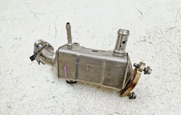 Ford Escape IV EGR valve cooler LX6E9F464 LX6E9F464AA GHYFC