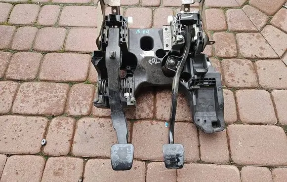 Opel Insignia A Pedal assembly 22969469-