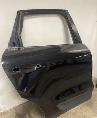 Porsche Macan (95B) Rear door
