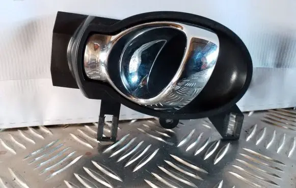 Rear door interior handle