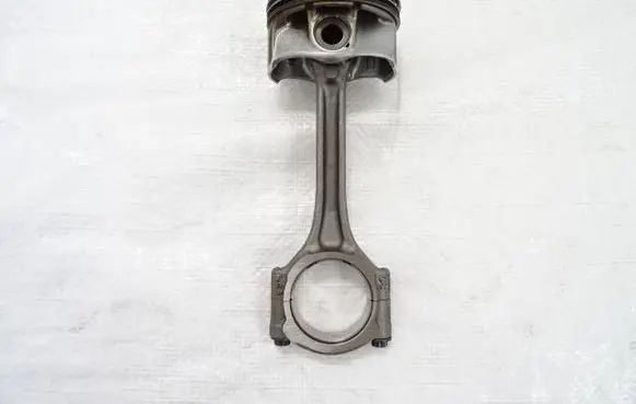 Peugeot 308 Piston 9807260380