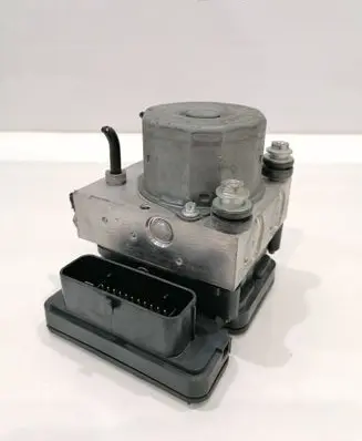 Mercedes-Benz A W176 ABS Pump A0094315212